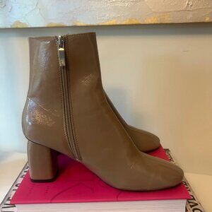 Elegant Tan Ankle Boots